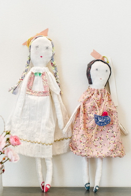 Minina loves-muñecas,complementos y diseño para niños